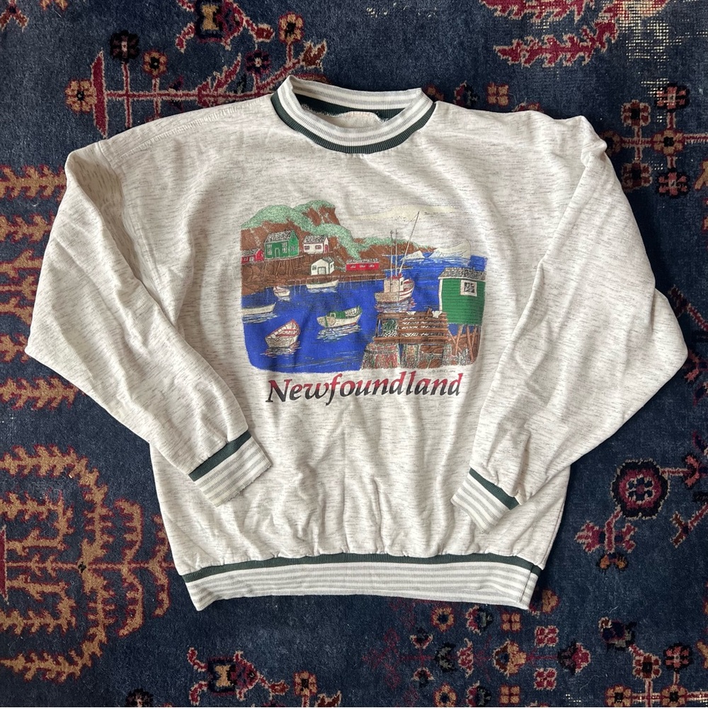 Vintage Newfoundland Graphic Sweatshirt